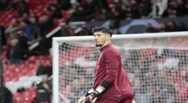Altay Bayındır: Galatasaray ile oynadığımız maçlardaki atmosferi seviyordum