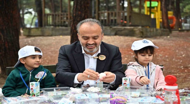 Ana Kucağında ‘doğada bir gün