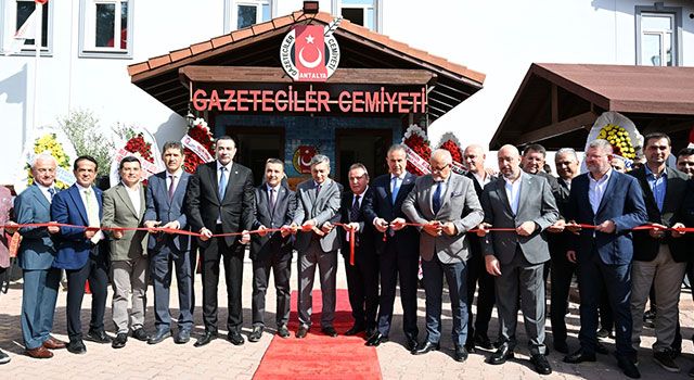 Antalya’da ”Basın Galerisi” açıldı