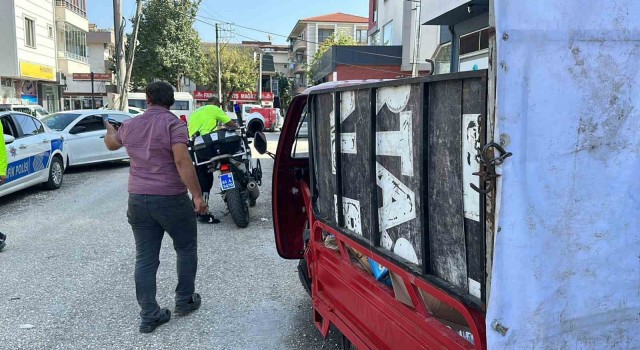 Atık toplama saati dışında çıkınca aracı bağlandı