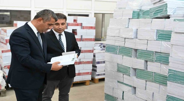 Aydında bir milyonu aşkın ders kitabı ücretsiz dağıtıldı