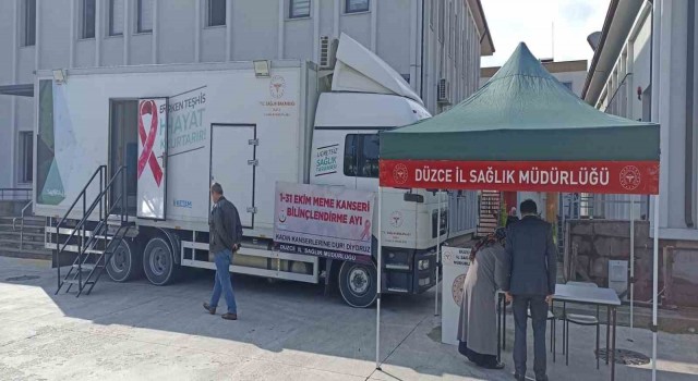 Bahçeşehirde vatandaşlar sağlık taramasından geçti