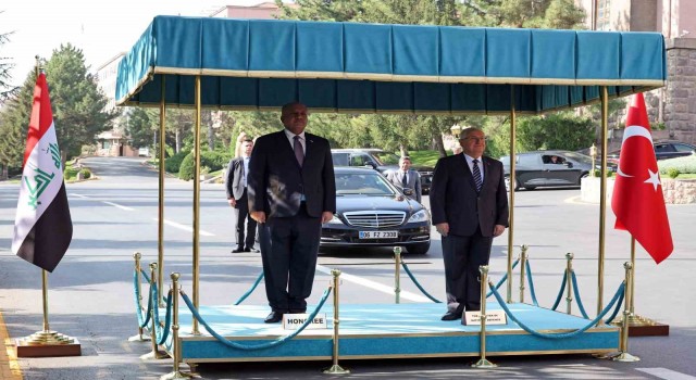 Bakan Güler, Irak Savunma Bakanı Abbas ile bir araya geldi