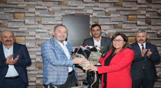 Başkan Şahiner görevine döndü