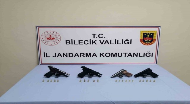 Bilecikte kaçak silah ticaretine suçüstü