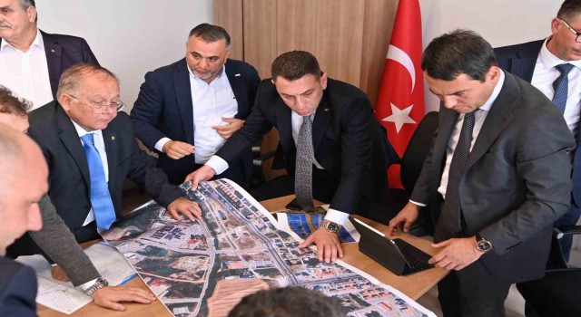 Büyükşehir, Bandırmanın trafik sorununu çözüyor