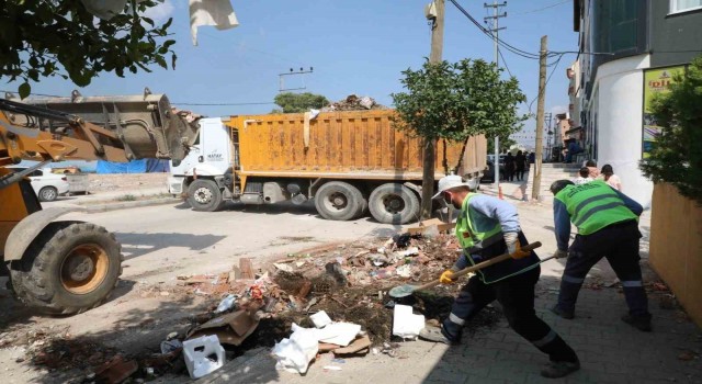 Büyükşehir nüfusun yoğun olduğu bölgelerde temizlik çalışmalarını arttırdı