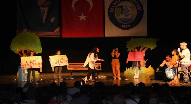 Çocuklara tiyatro oyunuyla çevre temizliği anlatıldı