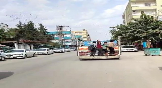 Çocukların tehlikeli yolculuğu kamerada