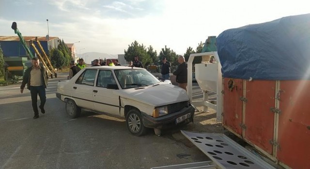 Çorumda iki otomobil çarpıştı: 1 yaralı