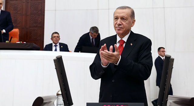 Cumhurbaşkanı Erdoğan'dan bayrak çağrısı
