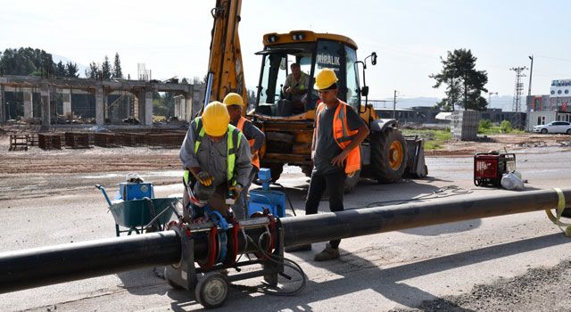 Deprem konutları için kanalizasyon altyapı çalışmaları sürüyor