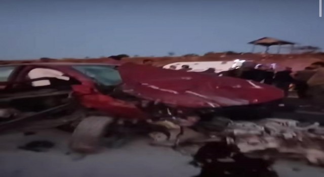 Diyarbakırda hafif ticari araç otomobille çarpıştı: 6 yaralı