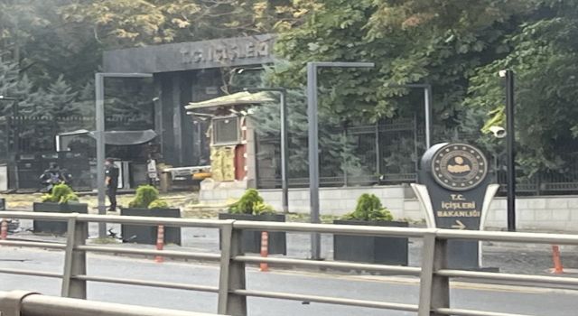 Emniyet Genel Müdürlüğüne Bombalı Saldırı Girişimi