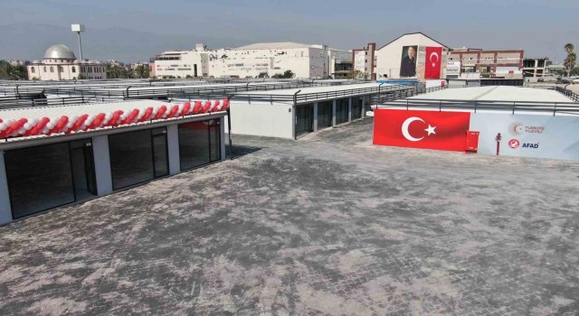 Enkaz kentte Türkiye Yüzyılı Alışveriş Merkezi 404 depremzede esnafa can suyu olacak