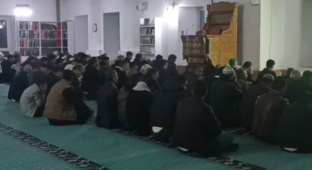 Ercişte sabah namazında Filistin için dua edildi