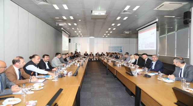 ERÜ tarafından Erciyes Anadolu Holdingde AR-GE İstişare Toplantısı düzenlendi