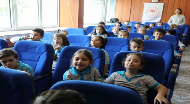 Eskişehirde bin 150 öğrenciye hayvan hakları eğitimi verildi