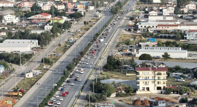 Fethiyede Cumhuriyet konvoyu renkli görüntüler oluşturdu