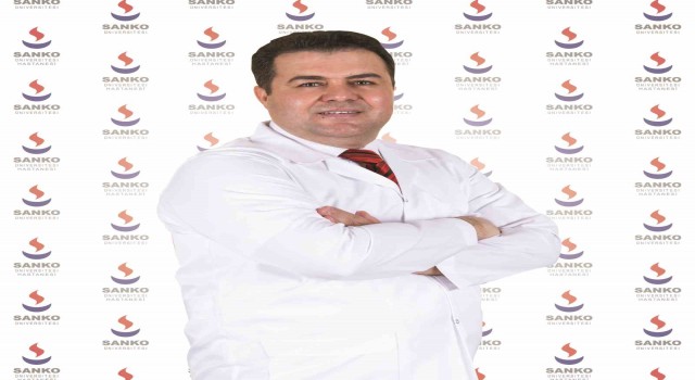 “Geçmeyen boğaz ağrısı, birçok hastalığın habercisi olabilir”