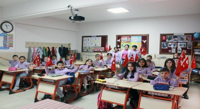 İlkokul öğrencileriyle 100. yıl etkinliği