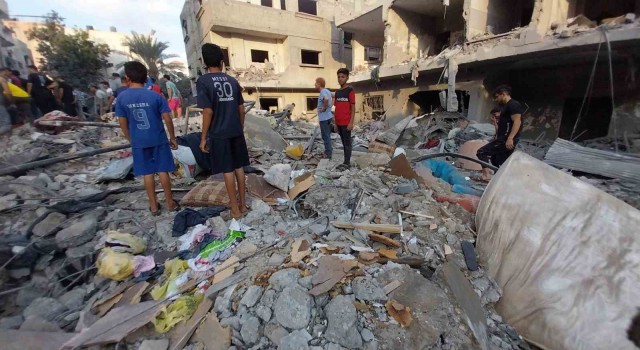 İsrailin Gazzede hedef aldığı bina, saldırı sonrası görüntülendi