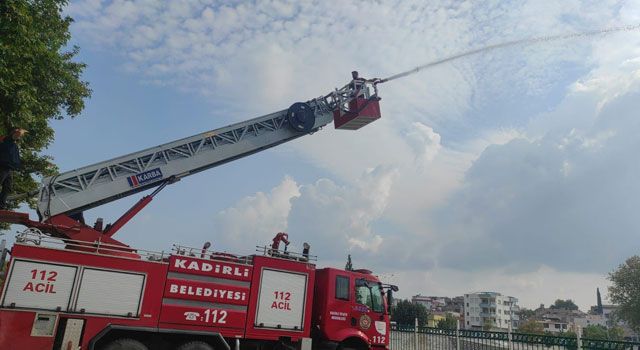 İtfaiye Ekipleri Merdivenle Sulama Eğitimi Aldı