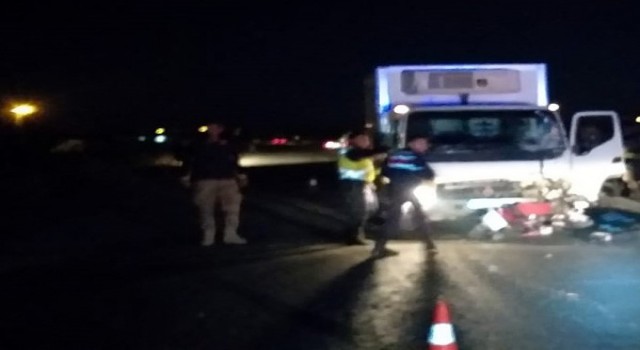 Malatyada kamyonet ile motosiklet çarpıştı: 2 ölü