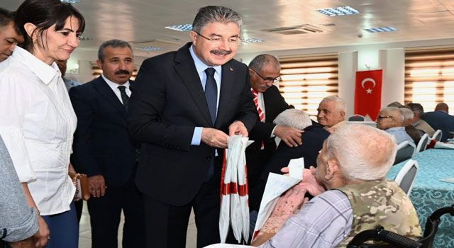 Osmaniye Valisi Yılmaz, Özden Huzurevi Sakinlerini Ziyaret Etti