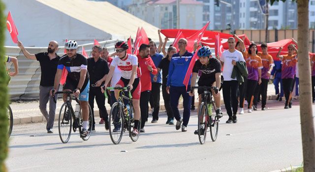 Osmaniye'de Amatör Spor Haftası Yürüyüşü Düzenlendi