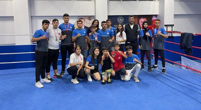 Osmaniye’de Cumhuriyet Bayramı Boks Turnuvası Düzenlendi