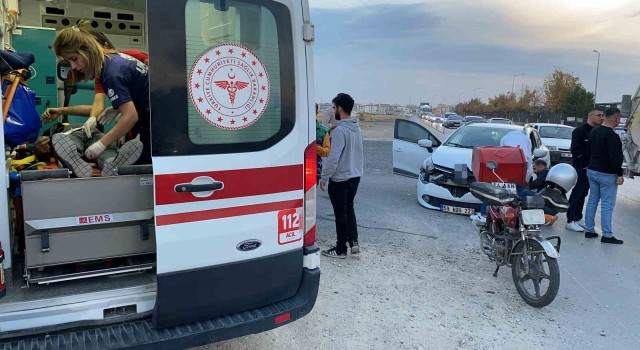 Otomobil ile motosiklet çarpıştı: 1 ağır yaralı