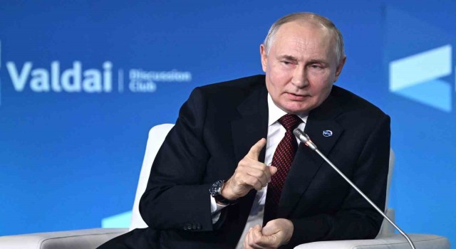 Putin: “Batıdan sürekli yapmak zorundasınız, ‘yapmakla yükümlüsünüz, ‘sizi ciddi şekilde uyarıyoruz sözlerini duyuyoruz, siz kimsiniz?”