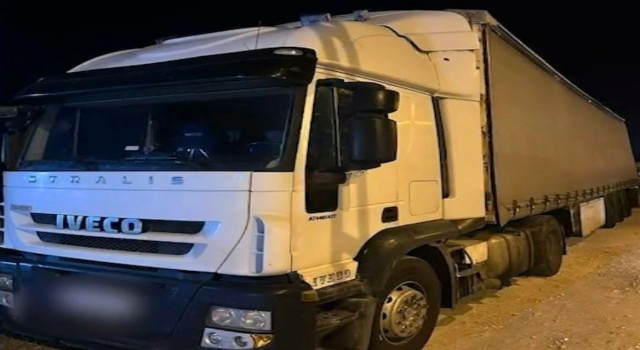 Sakaryada otoyol kenarına bırakılan 13 düzensiz göçmen yakalandı