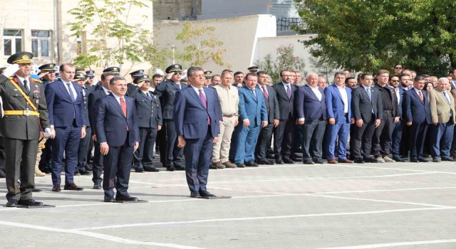 Şırnakta Cumhuriyetin 10üncü yıl kutlamaları başladı