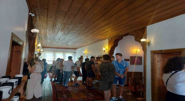 Tarih ve kültür zengini Sivrihisara ziyaretçi akını devam ediyor