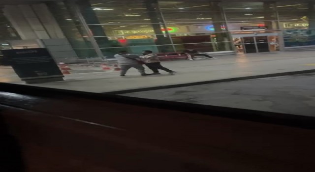 ‘Telefonumu çaldın iddiasıyla kavgaya tutuştular