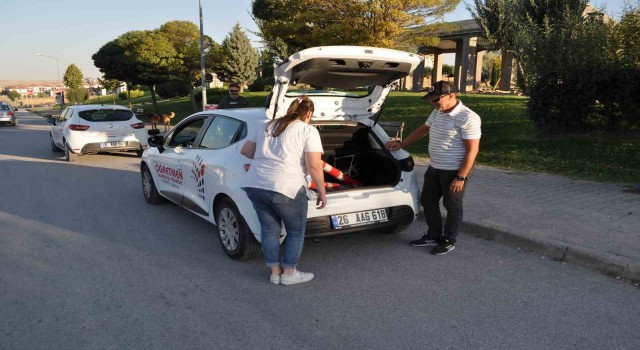 Trafik kurallarını ihlal eden sürücüler yeni sürücü adaylarına zor anlar yaşatıyor