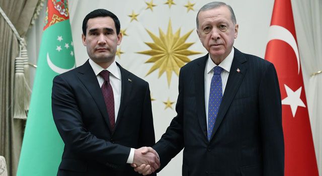 Türkiye ve Türkmenistan arasında 13 anlaşma imzalandı