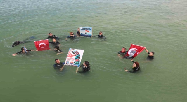 Türkiyenin 100 noktasında Cumhuriyete derinden bağlıyız dalışı