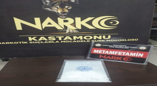 Üzerinde metamfetamin ile yakalanan şahıs gözaltına alındı