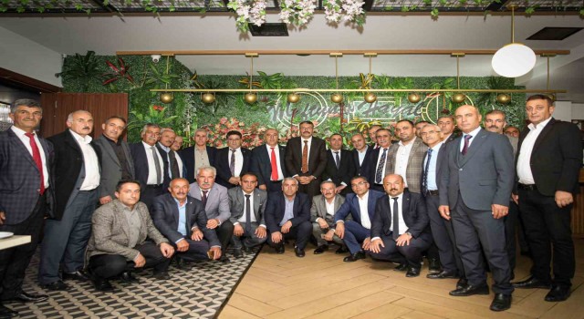 Vali Çelik muhtarlarla bir araya geldi