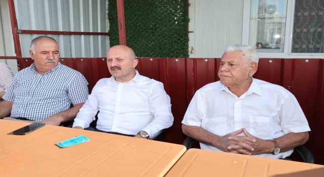 Vali Varol yaşlıları yalnız bırakmadı