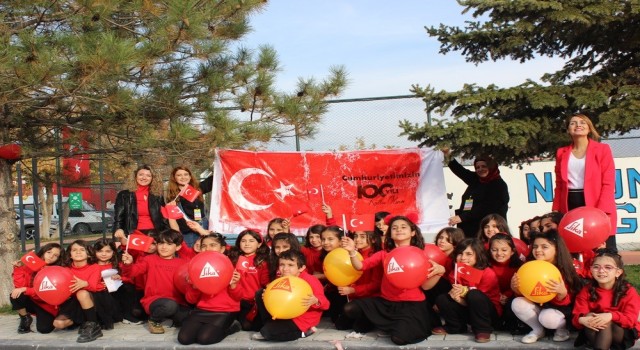 Van TEGVde Cumhuriyetin 100. yıllı coşkuyla kutlandı