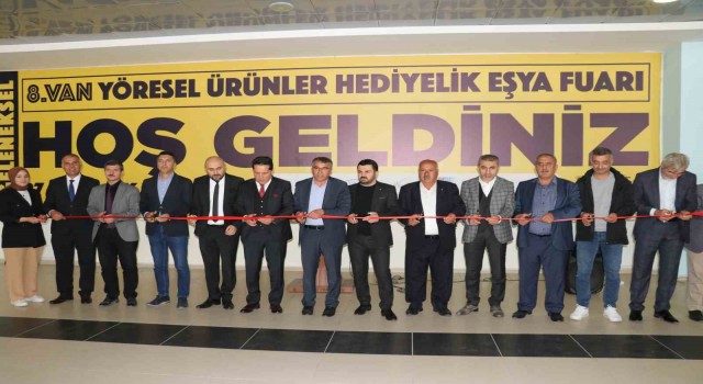 Vanda ‘Yöresel Ürünler ve Hediyelik Eşya Fuarı kapılarını ziyaretçilere açtı