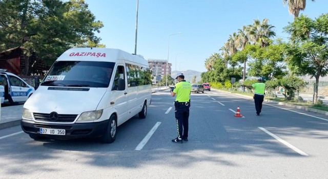 Yolcu minibüsleri denetlendi