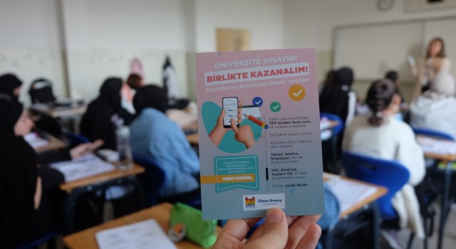 Zeytinburnunda 4 bin 346 lise öğrencisine 350 bin soruluk YKSye hazırlık seti