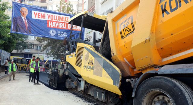 Akdeniz'de kilitli parke taşları sıcak asfaltla değiştirildi