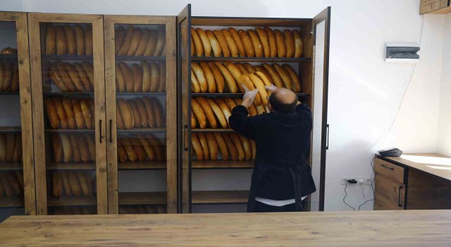 Akseki Cevizli Mahallesine halk ekmek büfesi açıldı