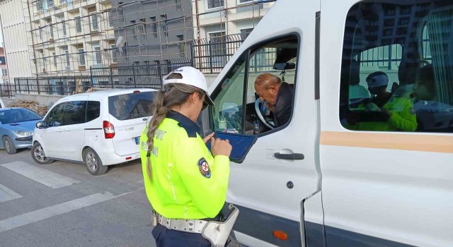Ankarada okul çevrelerinde sıkı denetim
